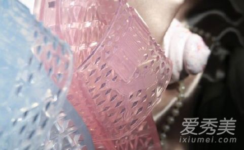 2017最新时装鞋彪马蕾哈娜凉鞋太丑了