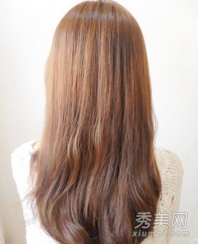 韩国发型扎步女士发型漂亮走出街头