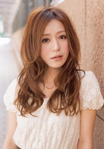 10日本长卷发甜美动人提升气质