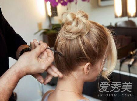 担心每天扎头发吗?三个快速教程既简单又实用