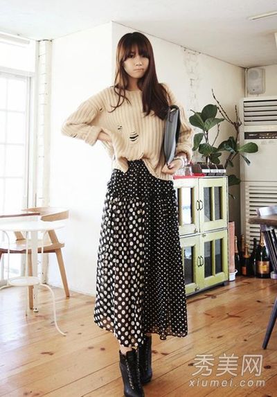 身材好的长裙和套头衫很高。