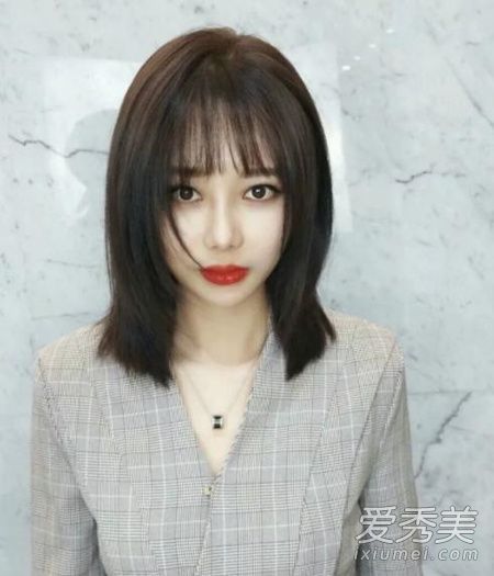 热羊毛卷看起来旧吗?羊毛卷适合女性的什么发型