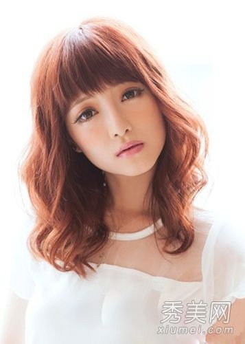 适合圆脸的8个中等卷发让你完美的小V型脸回归