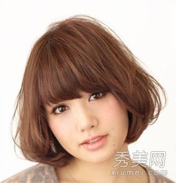 适合大脸型女孩的发型图片会很快变成小脸型。