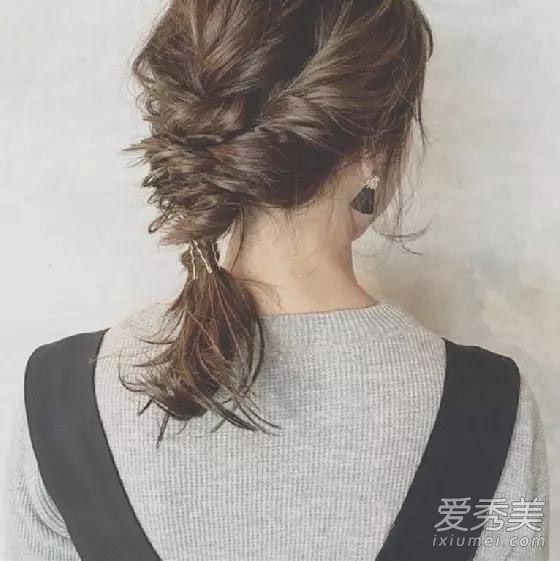 看看不求人!三种实用的辫子打结方法示意图