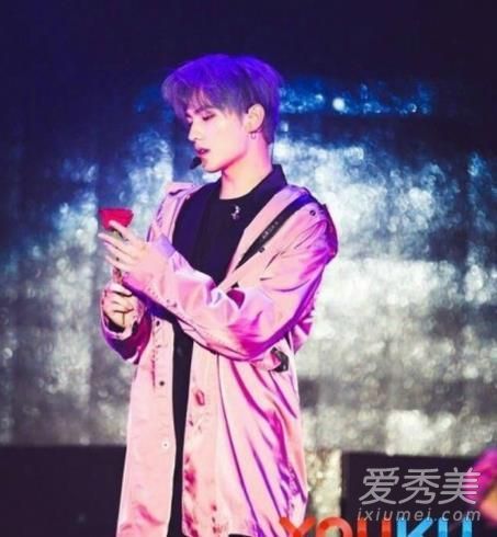 杨阳牛奶灰发型图牛奶灰能撑多久