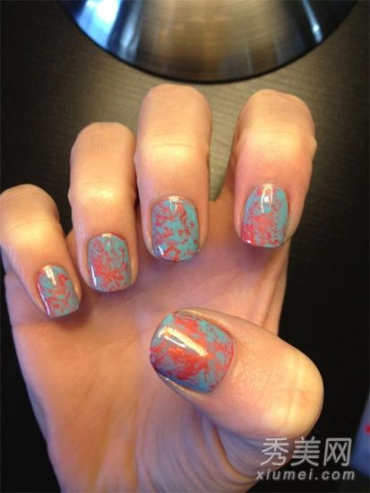 美甲教程:DIY珊瑚石图案美甲塑料包装