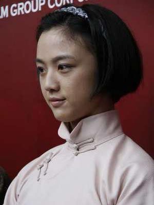 汤唯成功解禁,不用化妆就交出了大胆美丽的肌肉