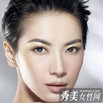 学习裸体化妆不怕周游世界。