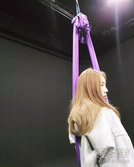 2019年最热门的发色!韩国的小姐妹们都被染成了8种主要的浅色。