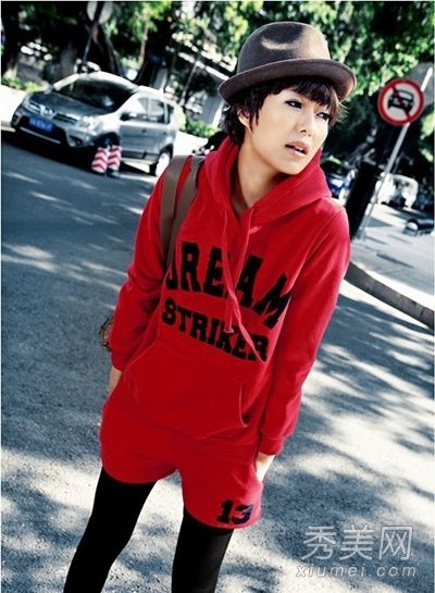 卫衣时尚搭配早春街头迷人风格