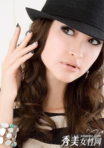 保持秋季妆容的秘诀