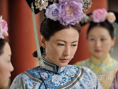 “如履薄冰”刘心悠照片温和发型佐兰