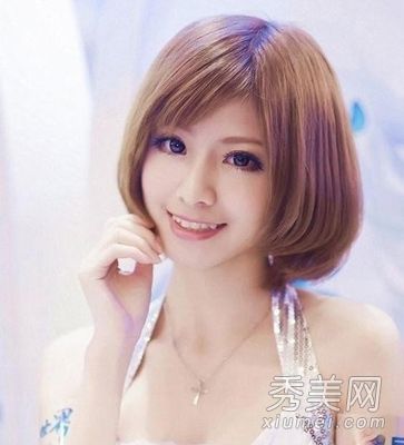 短发还可以改变脸型、圆脸和合适的短发风格。