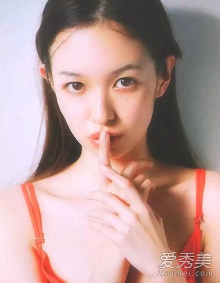 油性头发还是脱发吗?如何处理不同发质的头皮屑?