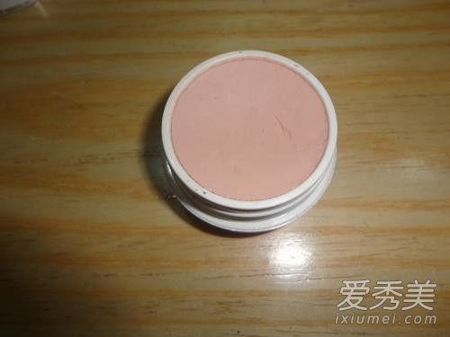 如何使用粉底霜只有天然粉底霜如何使用具体步骤