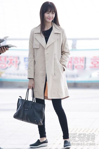 像林尹安一样穿紧身裤