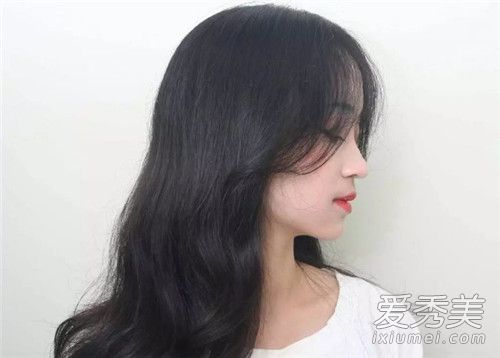 气垫熨烫是永久性的吗?气垫熨烫不同于纹身熨烫。
