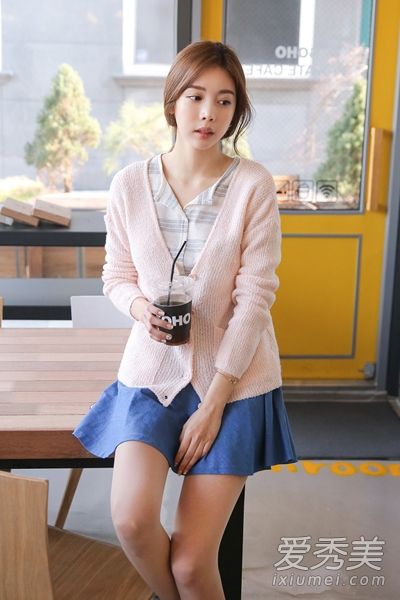 粉色春装夹克柔软浪漫,绽放女性气息