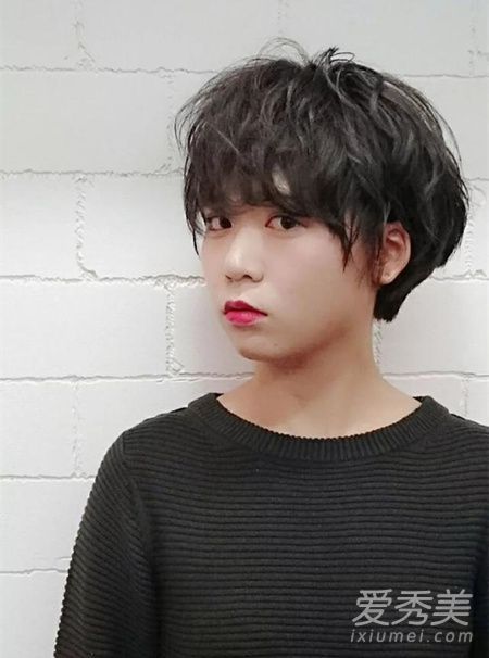 冬季合适的发色PK深色还是暖色你更喜欢哪一种