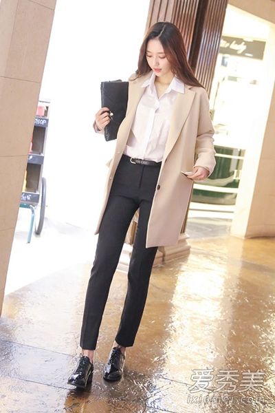 小套装+衬衫专业风格，知性柔软