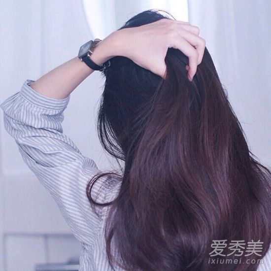 即使在冬天也不要用热水洗头