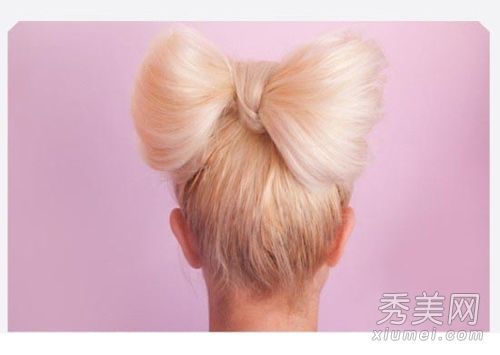 万圣节发型的首选是GAGA蝴蝶结