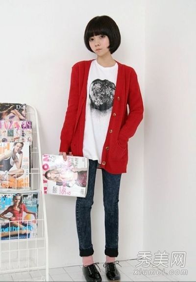 这个矮女孩的10种衣服都很高