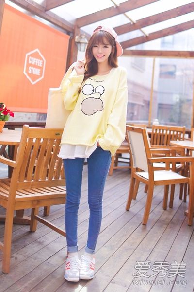 春装+紧身裤+运动鞋韩版搭配流行