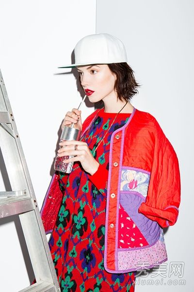 新款秋装女式毛衣提前开始