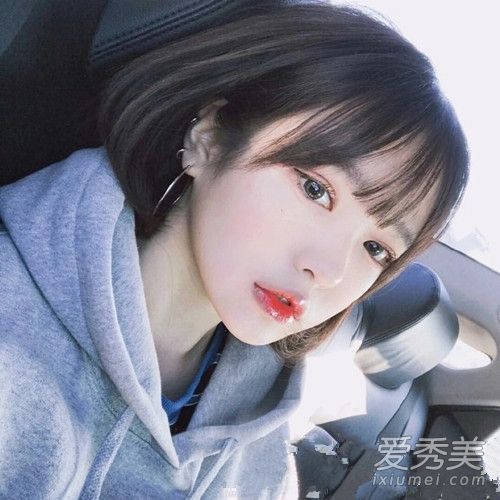 短发的耳环看起来怎么样?短发女孩戴耳环合适吗?