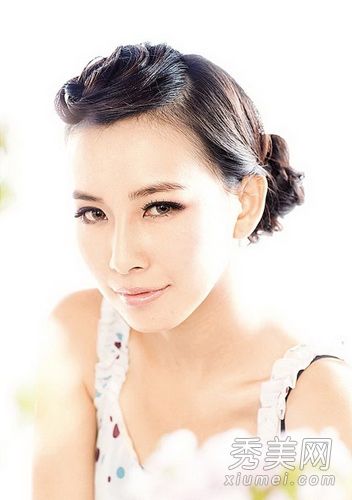 DIY发辫法式发髻打造气质美