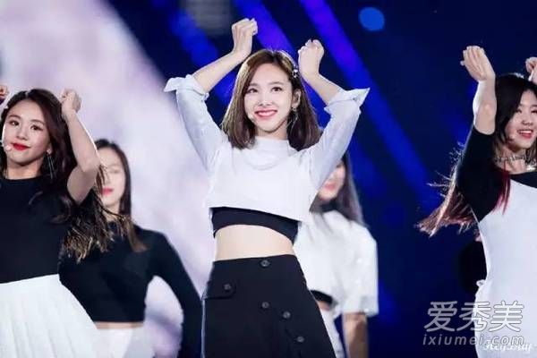 总是为发型感到尴尬吗?不同长度的护发方法从烤箱中释放出来。