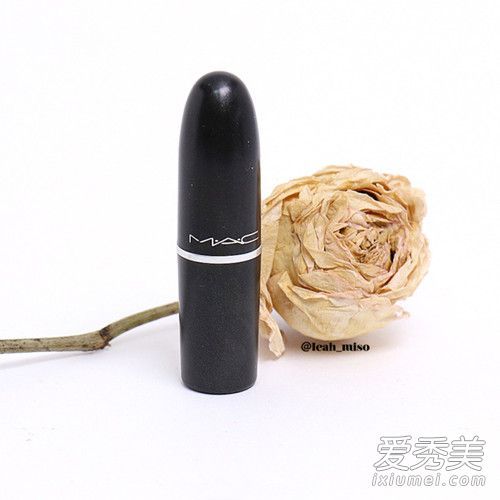 苹果口红素食颜色测试
