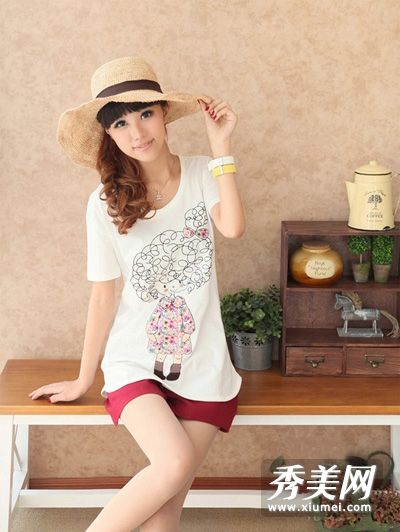 夏天穿t恤+短裤