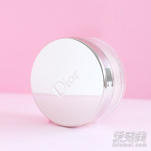 如何选择迪奥粉底?