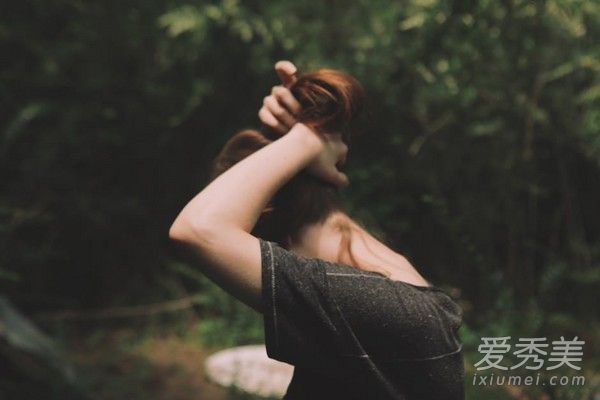 我能不能洗头?看来你还没有意识到不洗头的危害。
