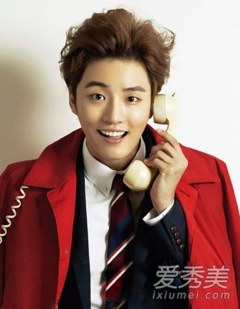 2015酷帅男孩短发烫染结合潮风