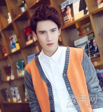 男孩们新年剪什么样的发型