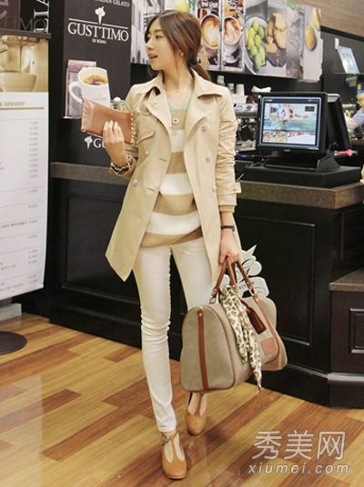 春季美化的必备风衣巧妙搭配，彰显高挑与纤瘦。