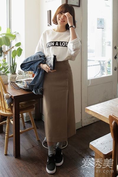 你穿什么样的半身裙来隐藏下半身的肉?