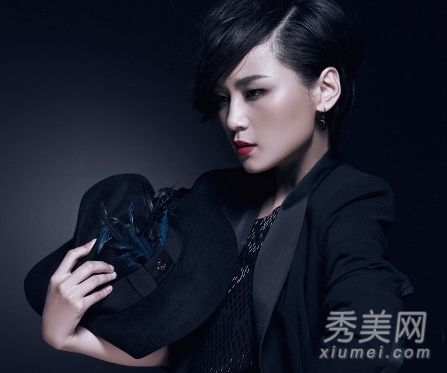 时尚女性的新典范:周笔畅扮演帅气的短发