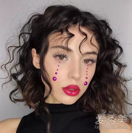 保持你的长发!冬季短发女孩的齐肩发型