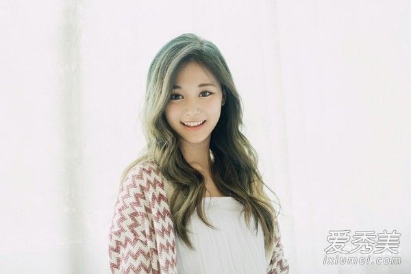 一步改变颜色!“血管颜色”帮助你找到适合你的颜色。