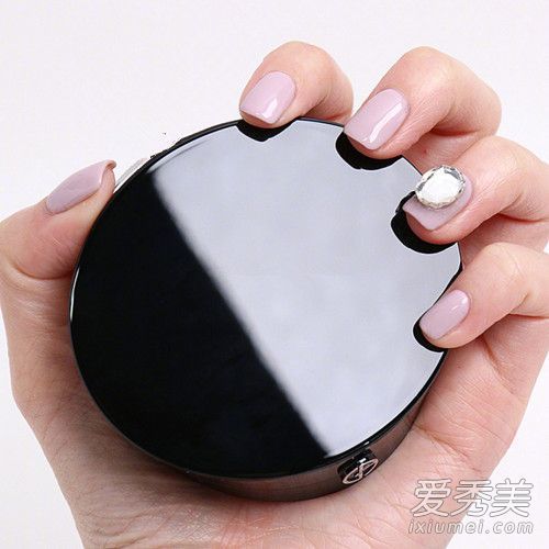 阿玛尼粉蛋糕有用吗?