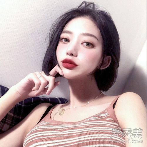 2018年最流行的短发造型总结了这12种发型,看起来不错,但也不差!