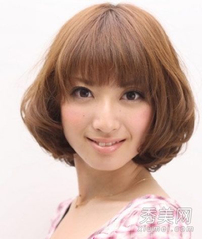 钻石脸适合短发时尚波浪头瘦身和衰老