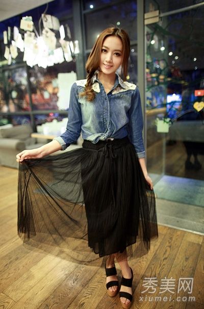 告别小粗腿黑纱笼修身穿法