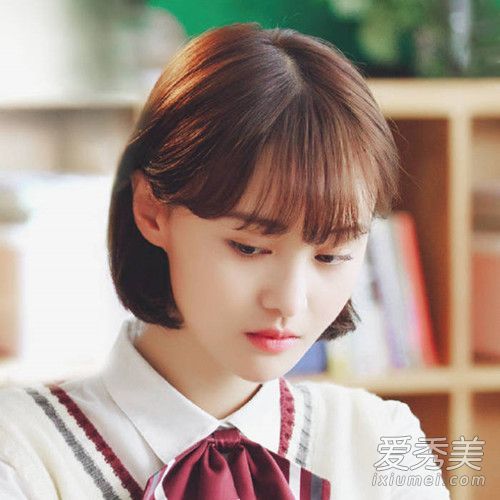 无法摆脱纠结的形状?今年夏天最热的是郑爽的“初恋”短发