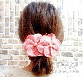 DIY范女士发式打造纯净气质